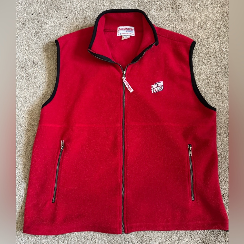 #380 DAYTON FLYERS red fleece Vest